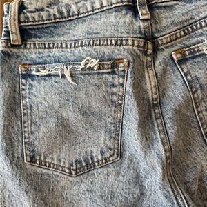 Classic Abercrombie The Mom Blue Denim Jeans